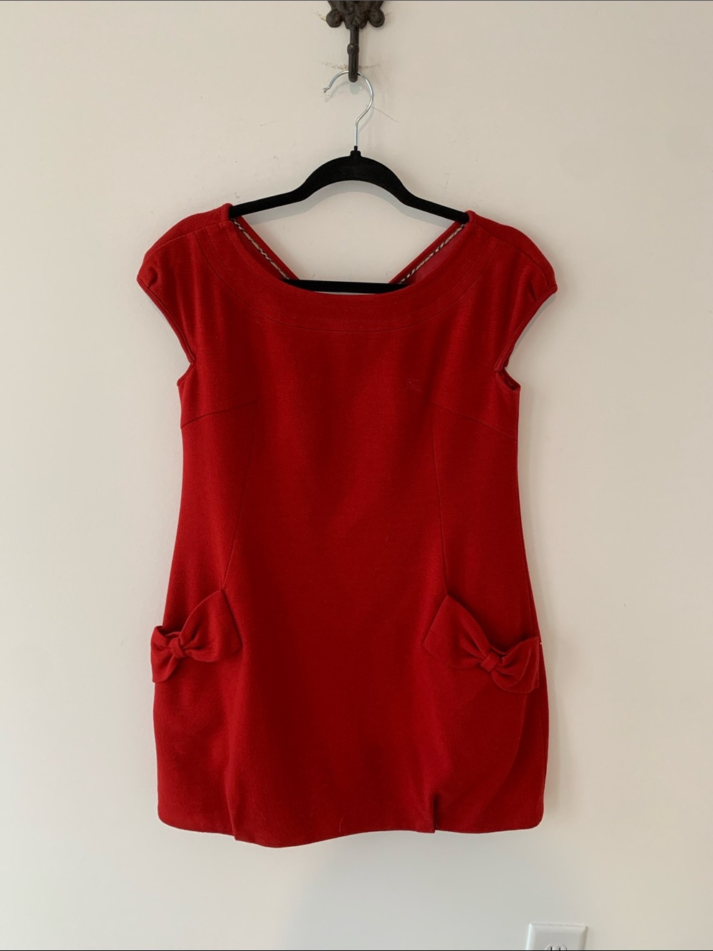Burberry London  Red Lined sheath dress cap sleeve bow pockets Euro 36 S/M